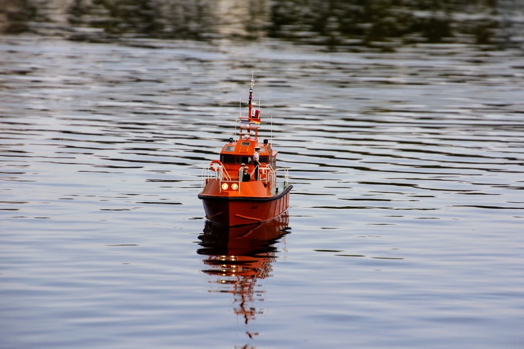 Lifeboat by InstagramFOTOGRAFIN from Pixabay