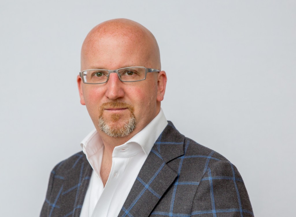 Photo of Peter Sobchak, editor-in-chief of Canadian Interiors and Building magazines