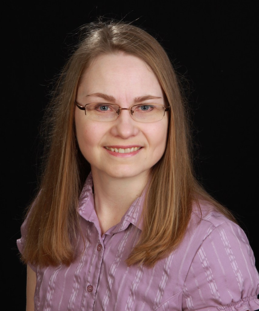 A head shot of Patricia MacDonald
