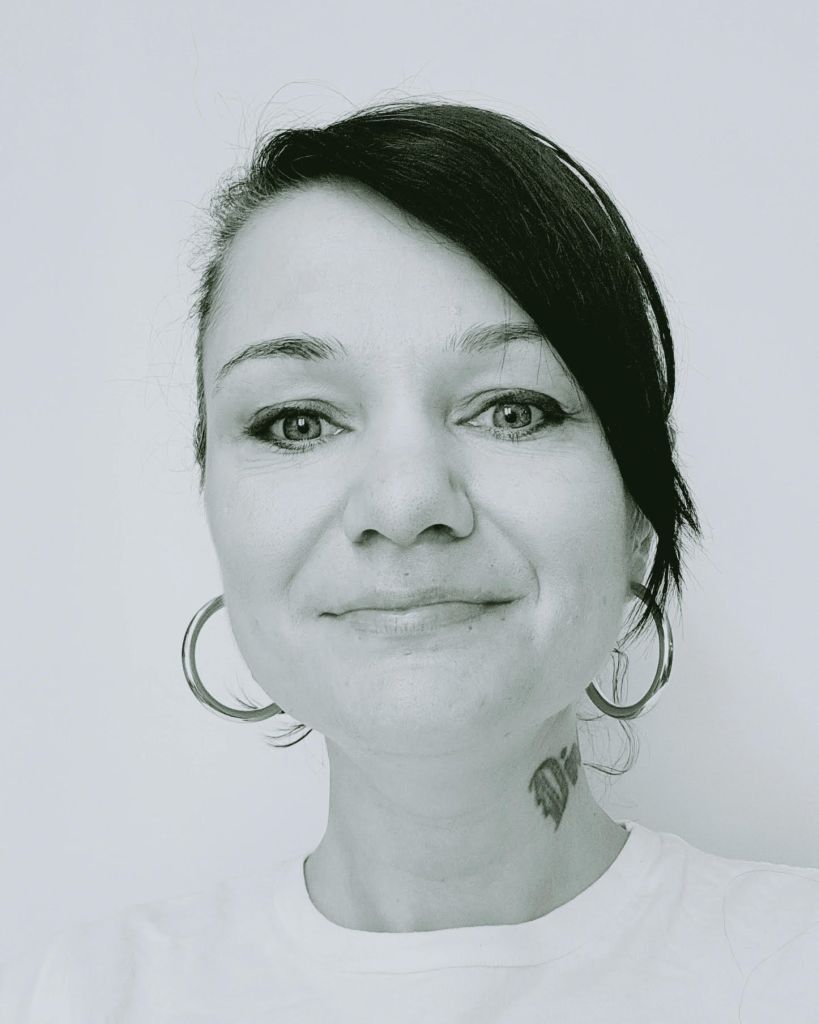 A headshot of Natalia Iwanek.